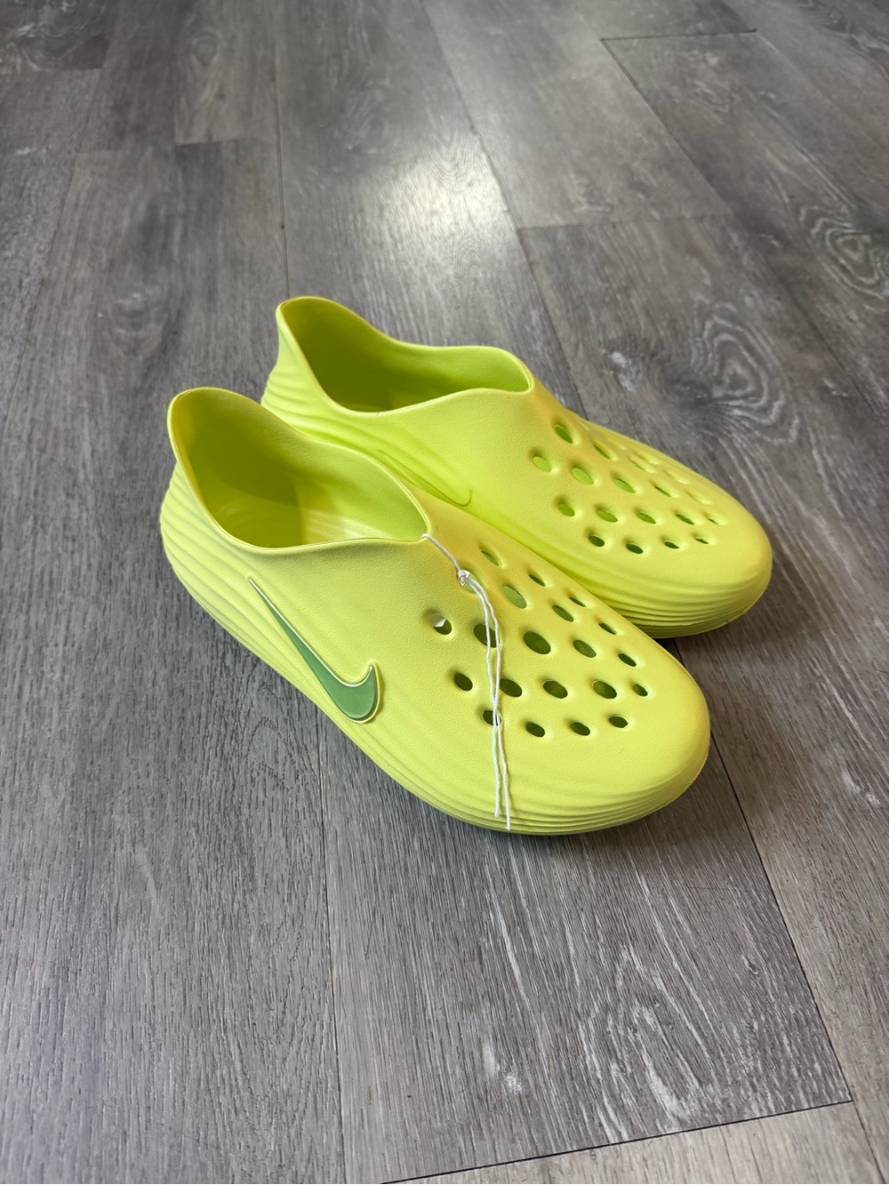 Nike ReactX Rejuven8 Barely Volt HV5062-700 Women’s Size 8